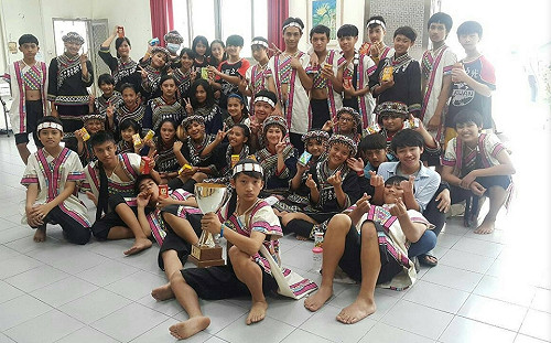 誤上賊船? 濁岸合唱團參加『世界和平合唱節』封殺 外交部 : 中國贊助的