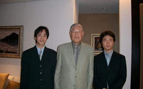 日本一市議員疑似因鼓吹台獨  為民主派站台  昨晚被拒入港