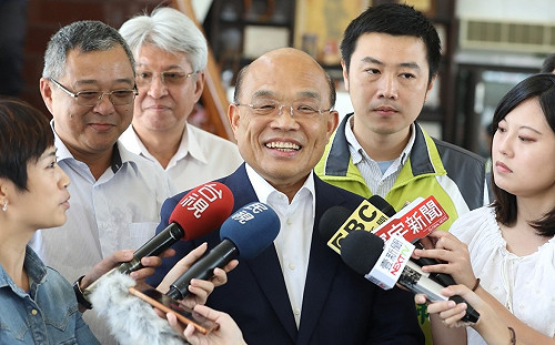 蘇侯同日推廣地瓜  蘇貞昌: 我一直被模仿，從未被超越