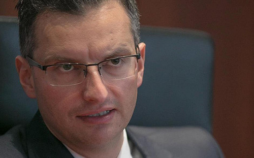 斯洛維尼亞國會表決通過 40歲沙瑞克成為最年輕總理