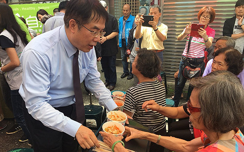 中秋集食送愛不孤單  黃偉哲籲支持食物銀行