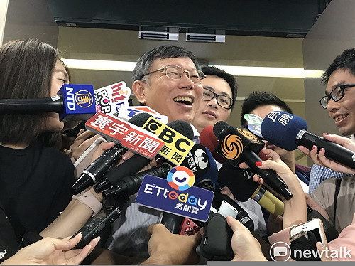 停止發放敬老金影響民調 柯文哲：堅持對的事