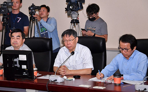 趕上班前登記  柯P強調：保持正常心