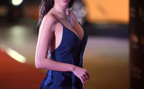 亞太影展頒獎紅毯星光熠熠   女星百花齊放比吸睛