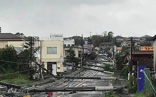 強颱「燕子」重創日本！10死、340受傷、5000人受困關西機場
