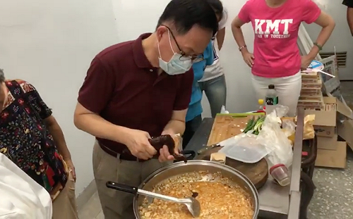 柯Ｐ發放防身警報器給學童 丁守中：恐造成「狼來了」干擾