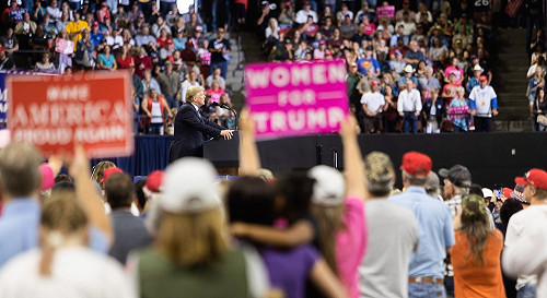 對中2000億產品課稅準備好了 川普還喊加碼