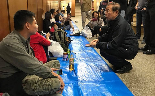 新千歲機場復飛  謝長廷協調華航供1100機位