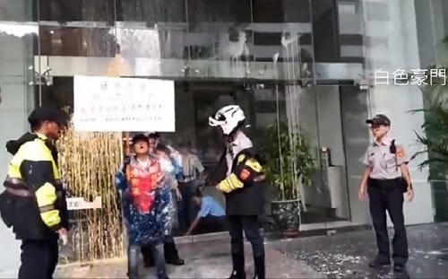 統促黨日台協會潑漆 外交部：遺憾譴責 加強維安