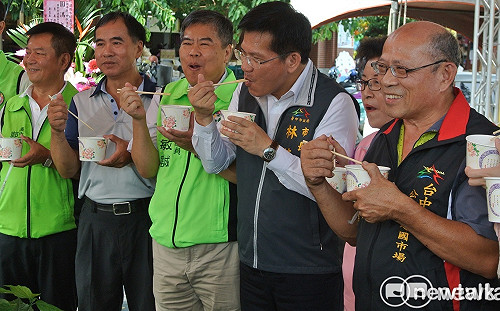 早市過招！盧秀燕被拒入會場  林佳龍：抹黑且粗魯