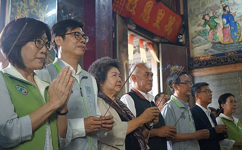 選情分析》陳其邁民調、基本盤穩固 韓國瑜還能出什麼招？