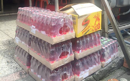 寒士也需受尊重！民眾捐240瓶過期飲品當愛心 人安站長錯愕感嘆