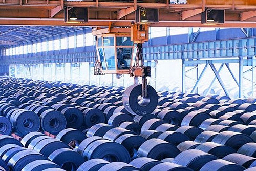 中鋼獲利創高中鴻出貨暢旺 鋼鐵類股昂揚