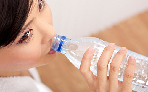 喝水好處多  但這3種人應有所節制