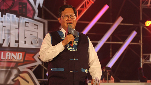 桃園全力支持電競　鄭文燦拋電競梗：衝一點不要太龜