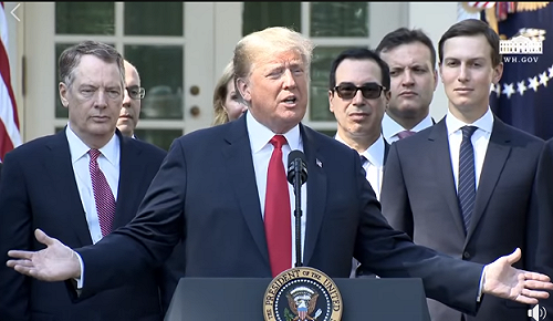 北美新協議  川普得意地笑：與中國談判為時尚早