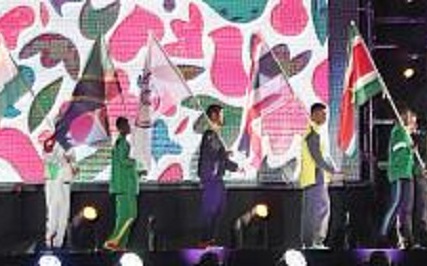 青奧街頭開幕 中華代表隊湯智鈞掌旗