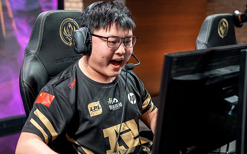 英雄聯盟世界賽》官方大刀開鍘！RNG Uzi遭罰2千美金