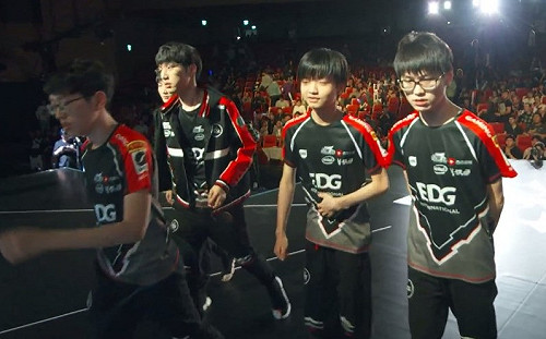 英雄聯盟世界賽》3分鐘史詩巴龍爭奪戰！MAD惜敗EDG