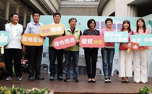 高市議會形象滿意度高  康裕成盼有利議員連莊