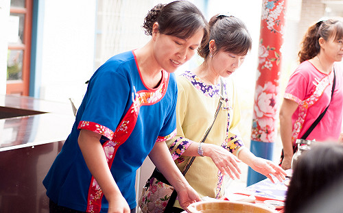 走進新竹客家庄！學習客家傳統藍染技藝