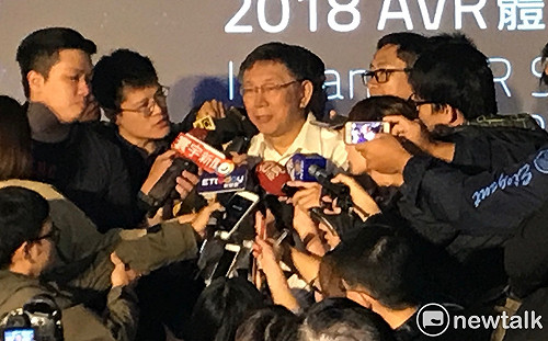 藍綠都想沾光「白色力量」？柯P：藍綠打太久、板塊有萎縮