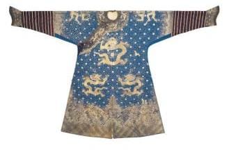 乾隆龍袍當化裝舞會服  拍賣場上再見中華風