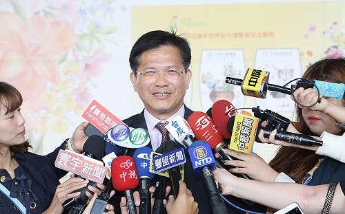 力薦「中生代大師兄」參選黨主席 林佳龍：樂見卓榮泰跳出來承擔