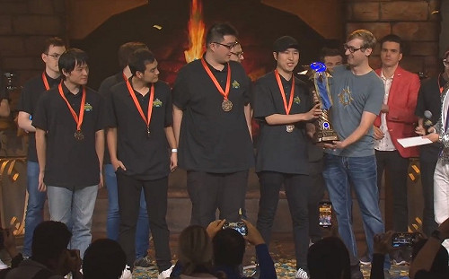 乾淨俐落！《爐石戰記》世界大賽中國3：0巴西奪冠