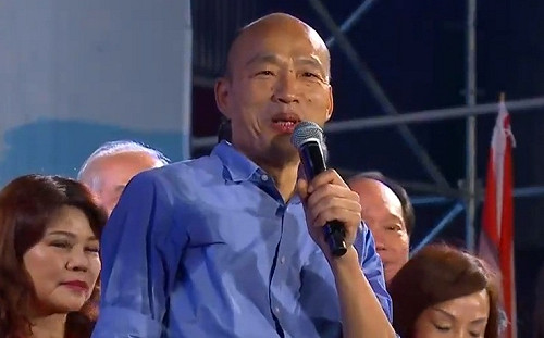 韓國瑜旗山造勢晚會 高歌「夜襲」「愛拚才會贏」 重新詮釋「新三山」