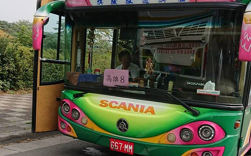 立委要求遊覽車車齡納管、評鑑過低廢照 交通部認需審慎評估