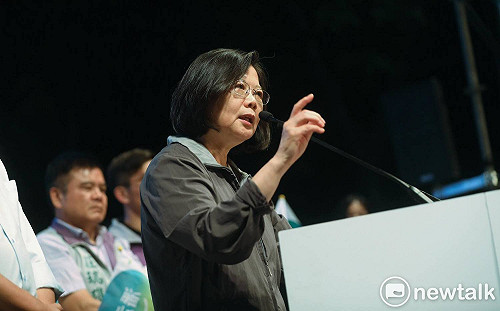 蔡英文臉書喊話籲團結 一起贏得民主價值的保衛戰