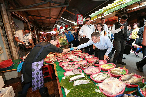 韓國瑜感念他、未與丁同台  柯P：我們有私交