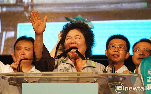 與蔡英文總統昨晚懇談後 府：秘書長陳菊決定留任