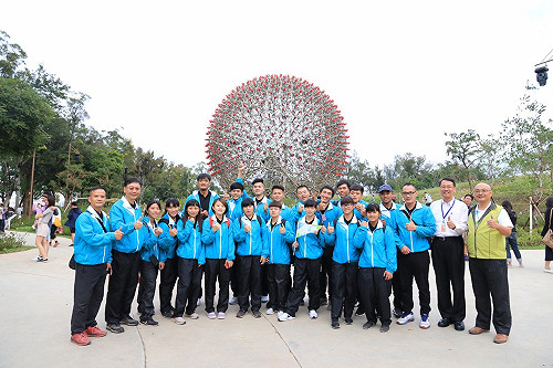 南投女壘隊、拔河隊相繼參訪花博  驚呼好漂亮