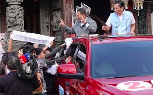 侯友宜蘆洲拜票  澄清昨日對大觀自救會比YA「沒有別的意思」