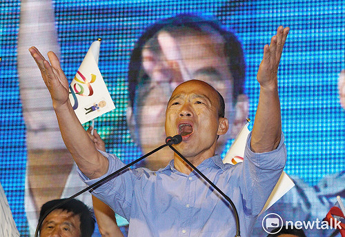 （影）等不到王世堅！crazy熊跳愛河慶祝韓國瑜當選