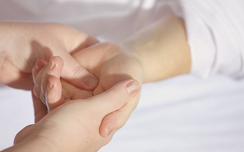 換季癢又來了！中醫師三招讓你和皮膚相親相愛