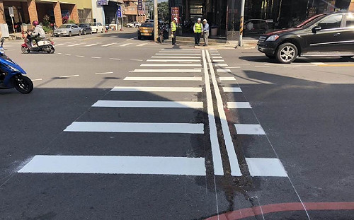 桃園試辦導盲斑馬線 保障視障者行路安全