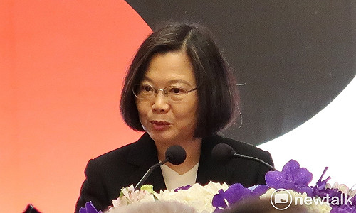 蔡柯會最快本週登場 小英：你們一定要在這裡問嗎？