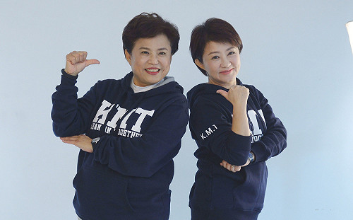 盧秀燕交棒沈智慧  合拍定裝照立委補選展士氣