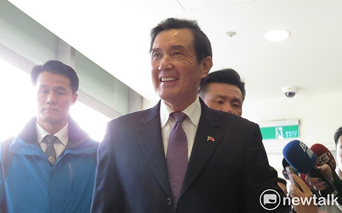 馬英九赴新加坡 ? 總統府放行 : 祝旅程愉快