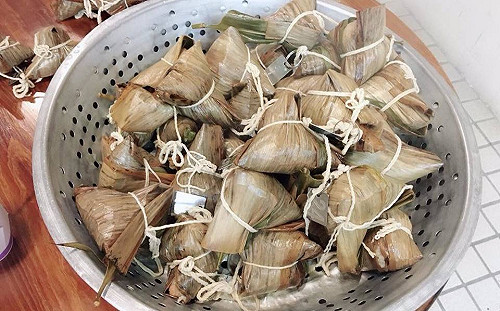 全台人氣豬肉美食特蒐！肉粽、排骨飯真的超美味