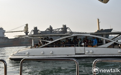 海陸維安總動員！港務警察總隊派警艇全程維護韓國瑜就職