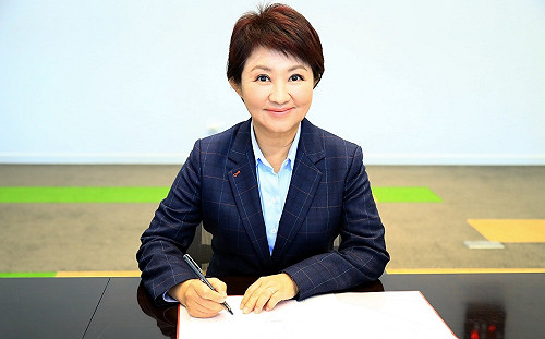 上任後首批公文 盧秀燕：治空汙、拼經濟是重心