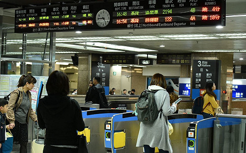 台鐵春節加開513列次  離峰7折、大學生69折時刻表看這裡