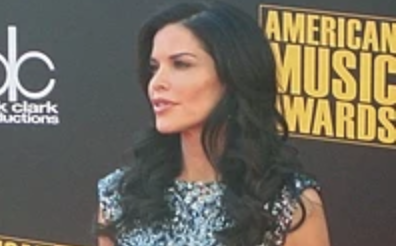 貝佐斯離婚 八卦雜誌稱他外遇前電視主播