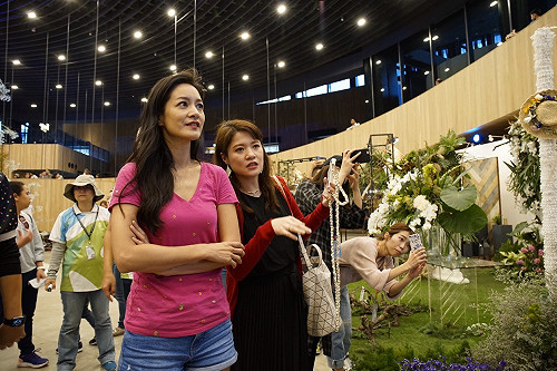 高雄有瓊瑤　台中邀請Janet大力宣傳花博