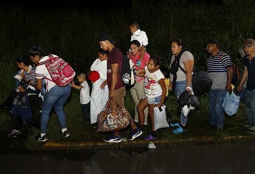川普撂話也沒用 宏都拉斯移民大軍朝美北漂
