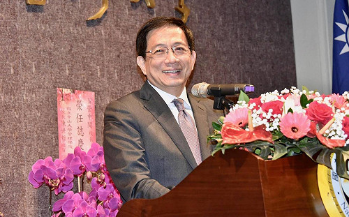 管中閔首次主持台大校務會議  自認：粉身碎骨渾不怕